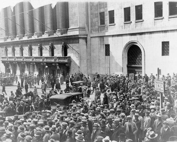 PHOTOGRAPH BY PACIFIC & ATLANTIC PHOTOS, INC., COURTESY LIBRARY OF CONGRESS